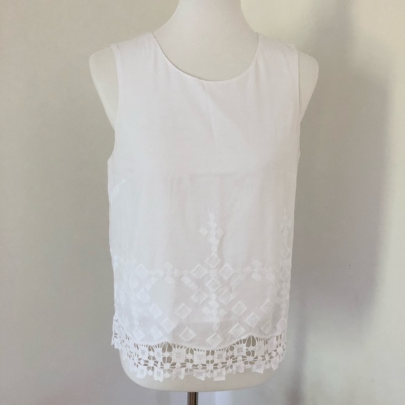 Final Price🌹BANANA REPUBLIC White tank Top. - Picture 1 of 6